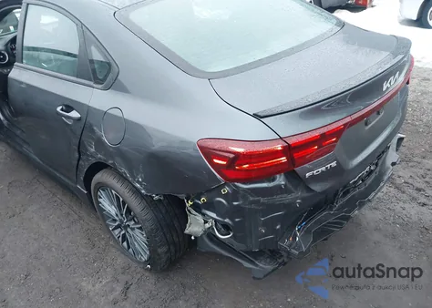 2023 Kia Forte Gt-Line z USA, uszkodzony, nr VIN 3KPF54AD1PE627148